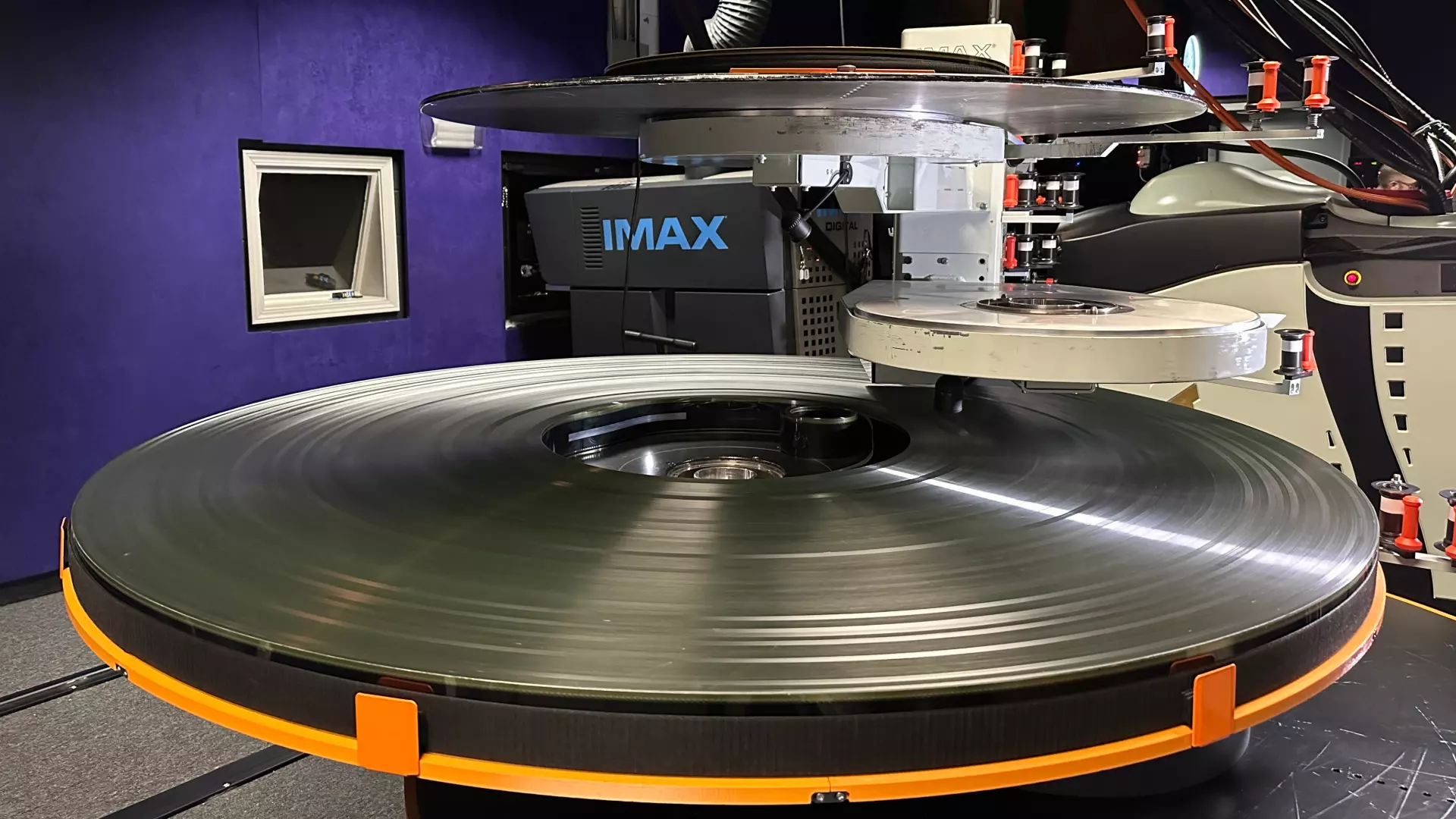 Розмір стрічки Оппенгеймер у форматі IMAX