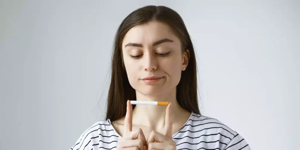 Чи можна палити одразу після чищення зубів?